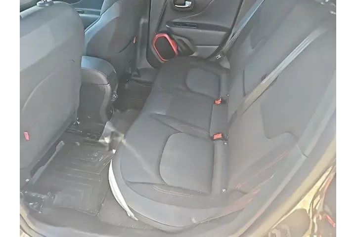 $14378 : Jeep Renegade 2019 4x4 Trail image 3