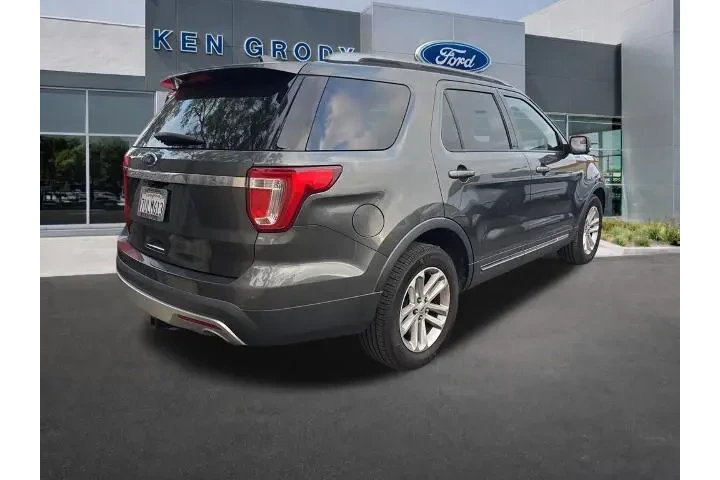 $14653 : Ford Explorer 2017 XLT 4dr S image 3