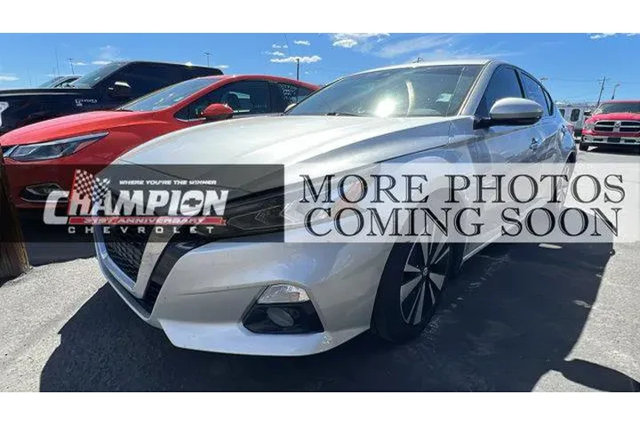 $18984 : Nissan Altima 2019 2.5 SV 4d image 1