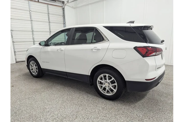 $23497 : Chevrolet Equinox 2024 LT 4d image 4