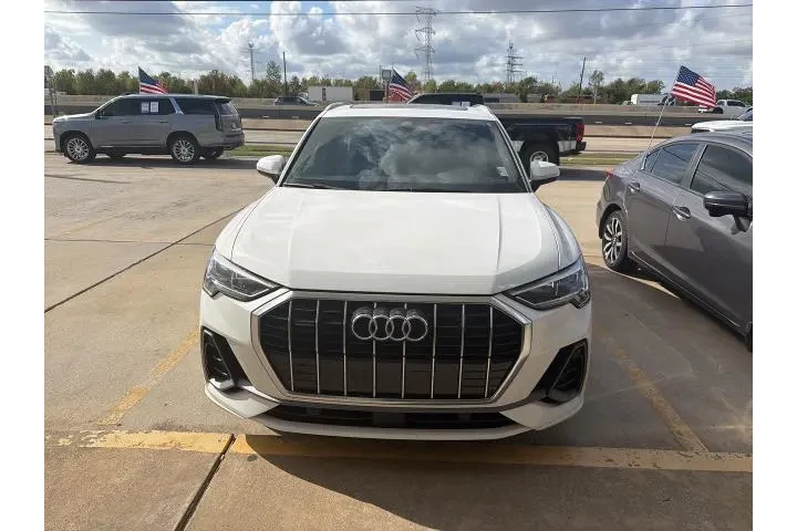 $21391 : Audi Q3 2023 AWD quattro S l image 2