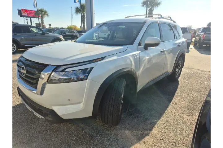 $26856 : Nissan Pathfinder 2023 AWD S image 7