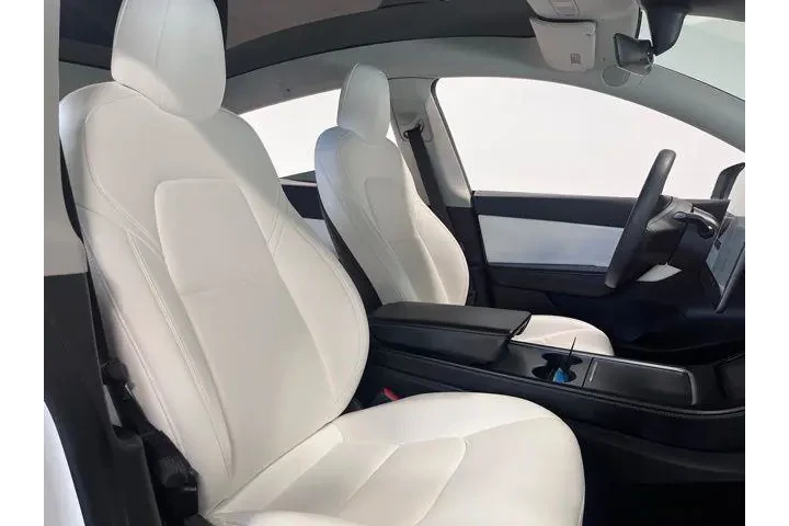 $24944 : Tesla Model Y 2021 AWD Long image 10