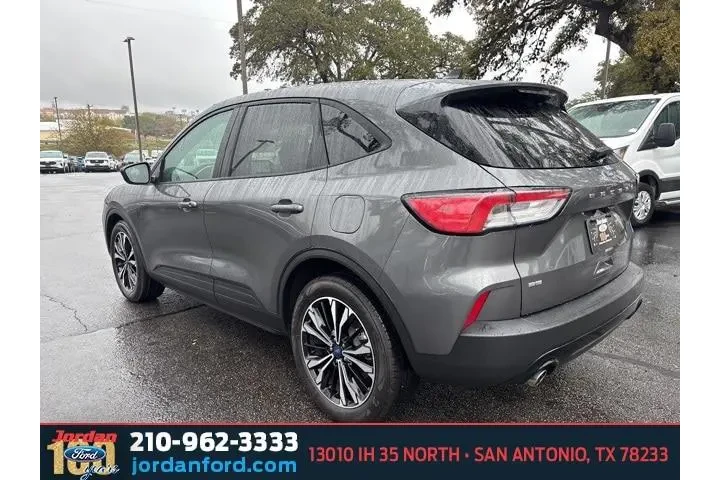 $20849 : Ford Escape 2022 SE 4dr SUV image 4