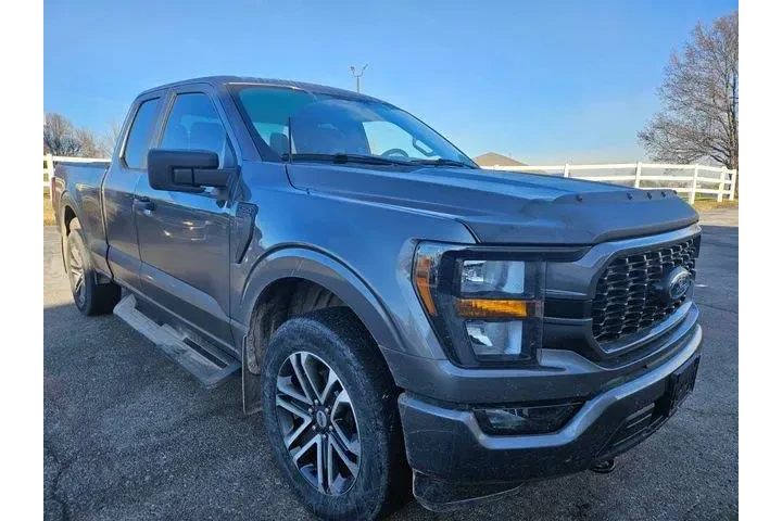 $34500 : Ford F-150 2023 4x4 XL 4dr S image 2