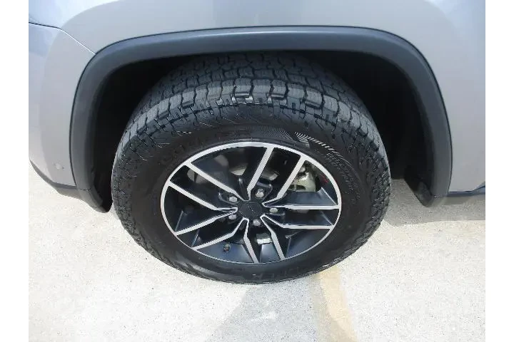 $13994 : Jeep Grand Cherokee 2019 4x4 image 3