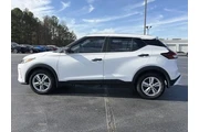 $17499 : Nissan Kicks 2024 S 4dr Cros thumbnail