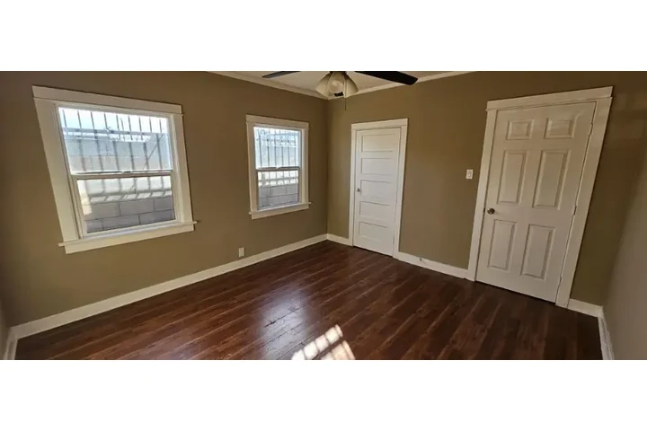 $4000 : 3 bedroom for rent image 9