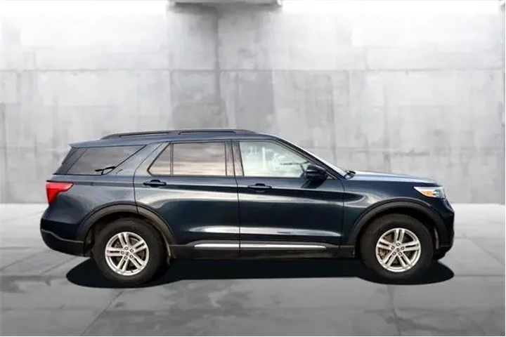 $30950 : Ford Explorer 2023 AWD XLT 4 image 5