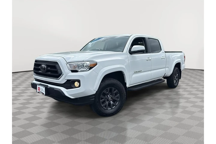 $37901 : Gold Certified 2023 Tacoma SR image 1