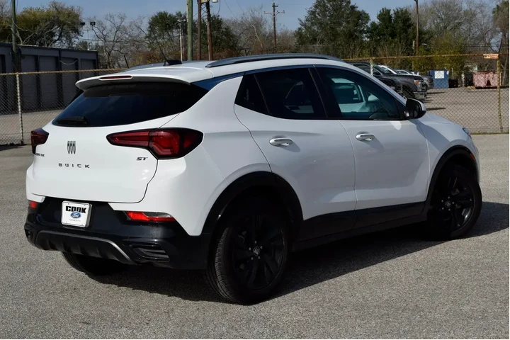 $19783 : Buick Encore GX 2024 Sport T image 6