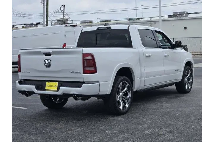$33791 : Ram 1500 2021 4x4 Limited 4d image 8