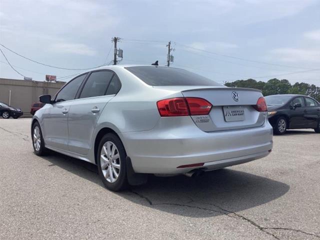 2014 Jetta image 6