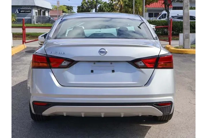 $16969 : Nissan Altima 2022 2.5 S 4dr image 9