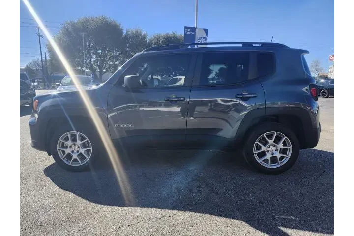 $14998 : Jeep Renegade 2022 4x4 Latit image 4