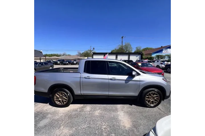 $22900 : 2020 Ridgeline Sport image 6