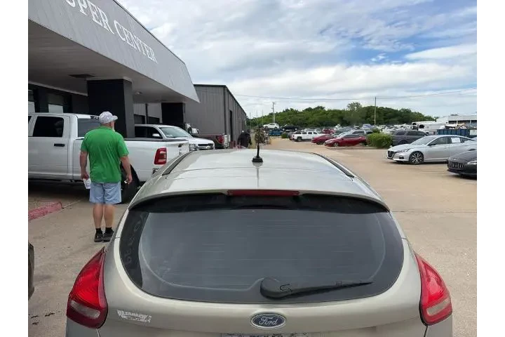 $7695 : Ford Focus 2015 SE 4dr Hatch image 6