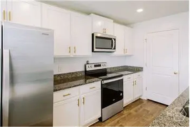 $2495 : Rental property with 4 bedro image 6