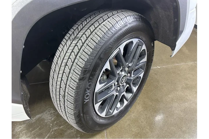 $46584 : 2023 Tundra Limited Hybrid image 9