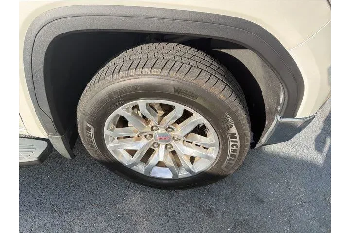 $29756 : GMC Sierra 1500 2019 4x4 SLT image 10