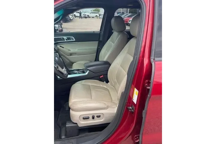$13975 : Ford Explorer 2014 AWD XLT 4 image 5