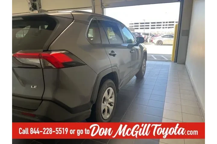 $18530 : Toyota RAV4 2021 LE 4dr SUV image 9