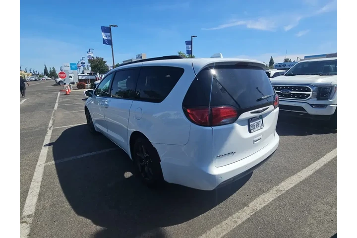 $22500 : Chrysler Pacifica 2020 Touri image 6
