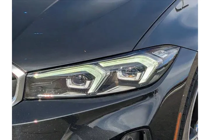 $35491 : BMW 3 Series 2023 330i 4dr S image 9