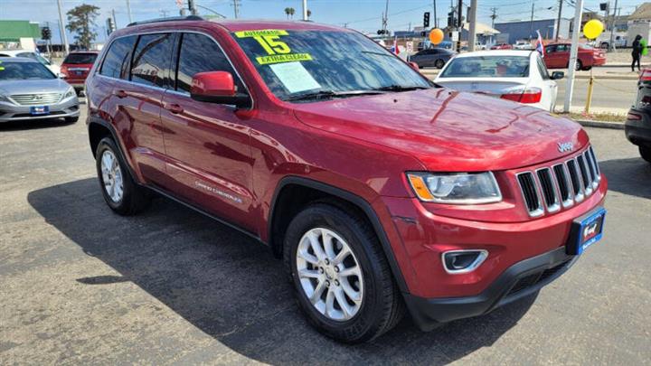 $14995 : 2015 Grand Cherokee Laredo image 3