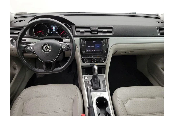 $14998 : Volkswagen Passat 2019 Wolfs image 9