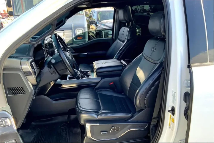 $39757 : Ford F-150 2023 4x4 Platinum image 8