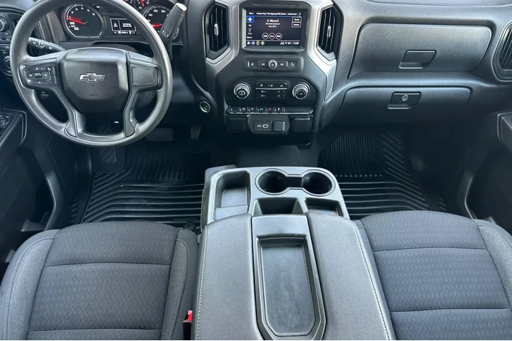 $31500 : Chevrolet Silverado 1500 202 image 6