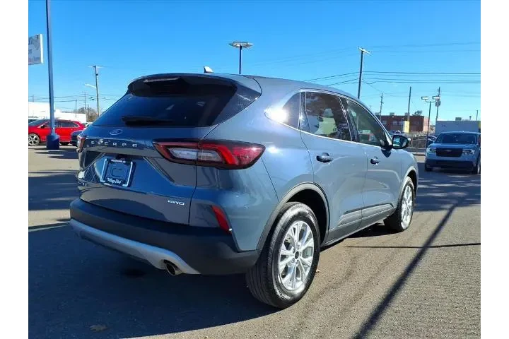 $22580 : Ford Escape 2023 AWD Active image 6