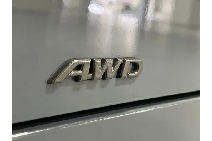 $31888 : 2024 Prius Limited image 10