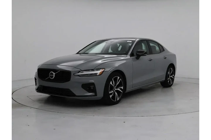 $27998 : Volvo S60 2024 B5 Core Dark image 4