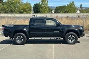 $39990 : Toyota Tacoma 2023 4x4 TRD P thumbnail