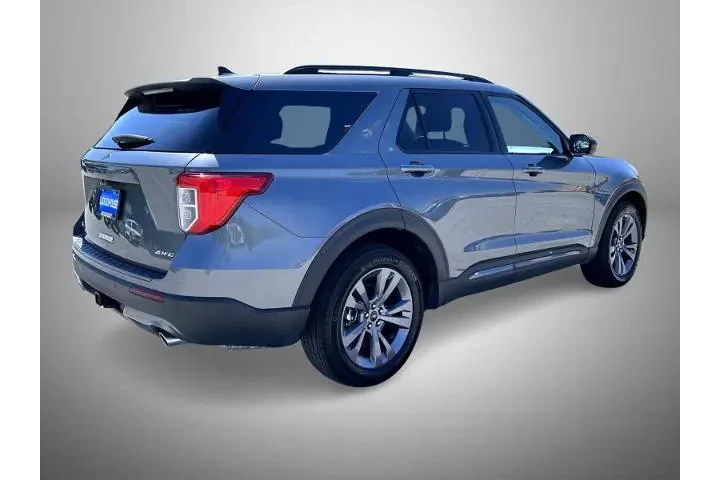 $33995 : Ford Explorer 2023 AWD XLT 4 image 5
