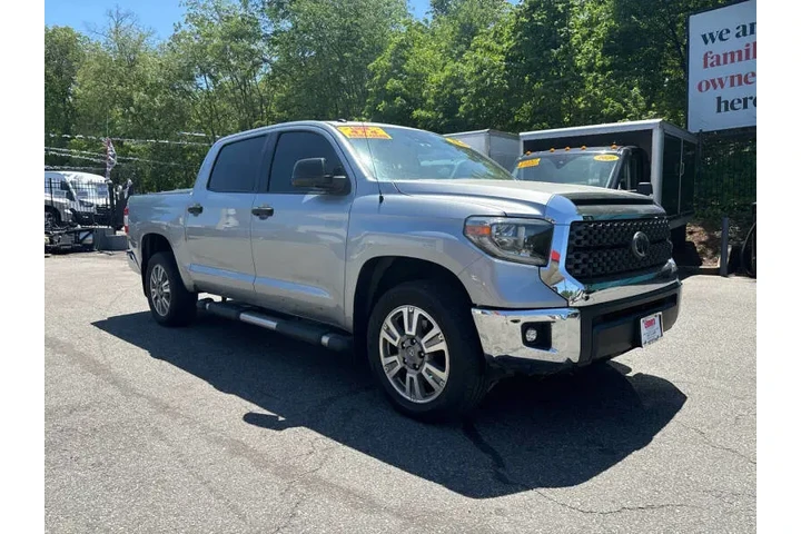 $28499 : 2018 Tundra SR5 image 2