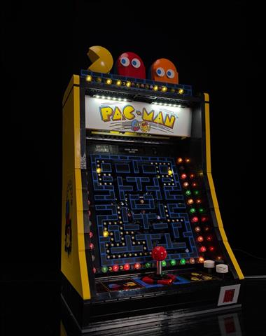 LEGO Pac-Man Arcade Set image 1