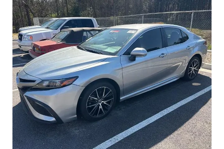 $24150 : Toyota Camry 2024 SE 4dr Sed image 1