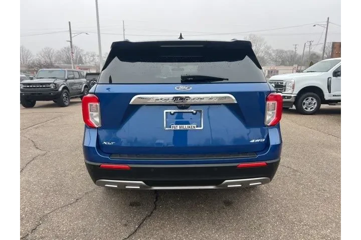 $28998 : Ford Explorer 2022 AWD XLT 4 image 5