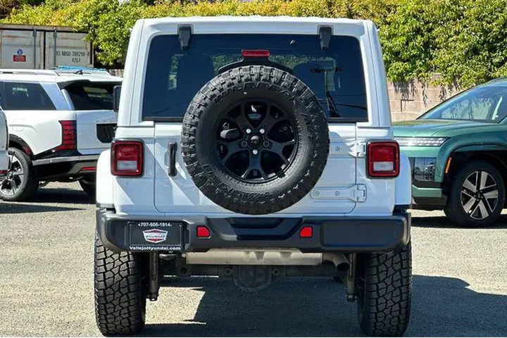 $26590 : Jeep Wrangler Unlimited 2021 image 7