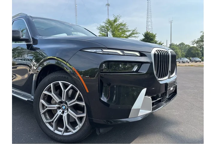$58996 : 2024 X7 xDrive40i image 6