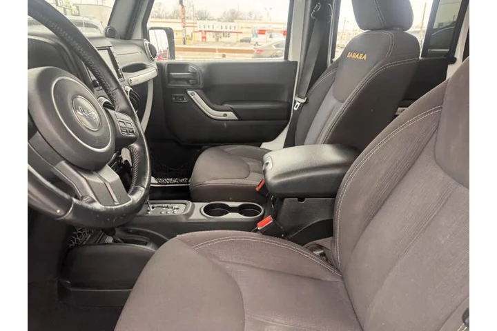 $16499 : 2013 Wrangler Unlimited Sahara image 6