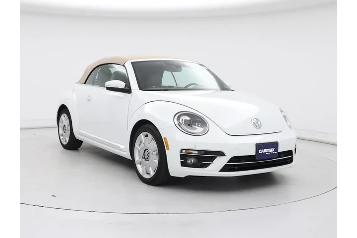 $29998 : Volkswagen Beetle Convertibl image 1