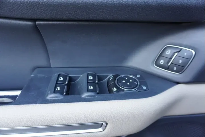 $39988 : Ford Expedition MAX 2023 4x2 image 9