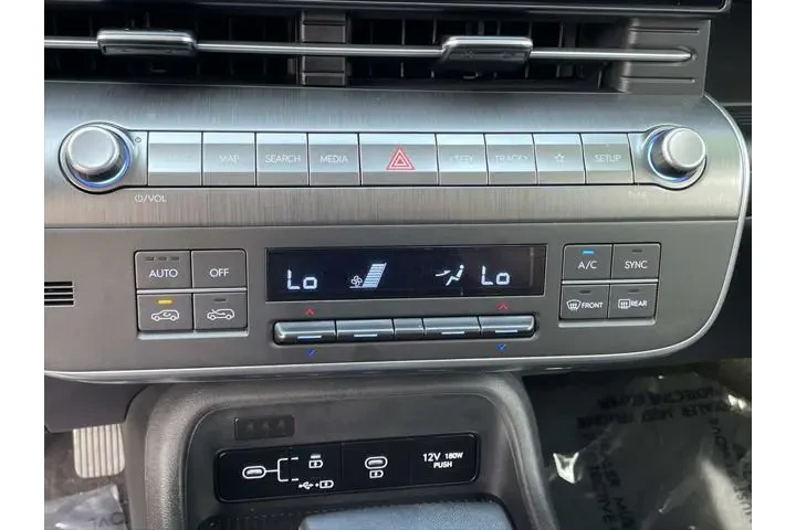 $22489 : Hyundai KONA 2024 SEL 4dr Cr image 9