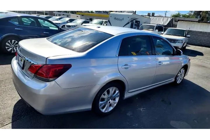 $9999 : 2011 Avalon image 7