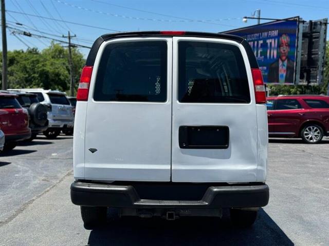 $18970 : 2017 GMC Savana 2500 image 8