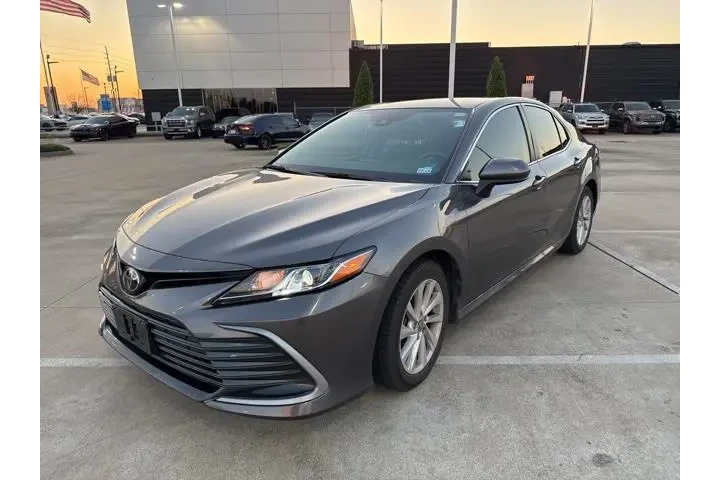 $25000 : Toyota Camry 2022 LE 4dr Sed image 3